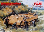 ICM35342 Bergepanther, early with tank crew